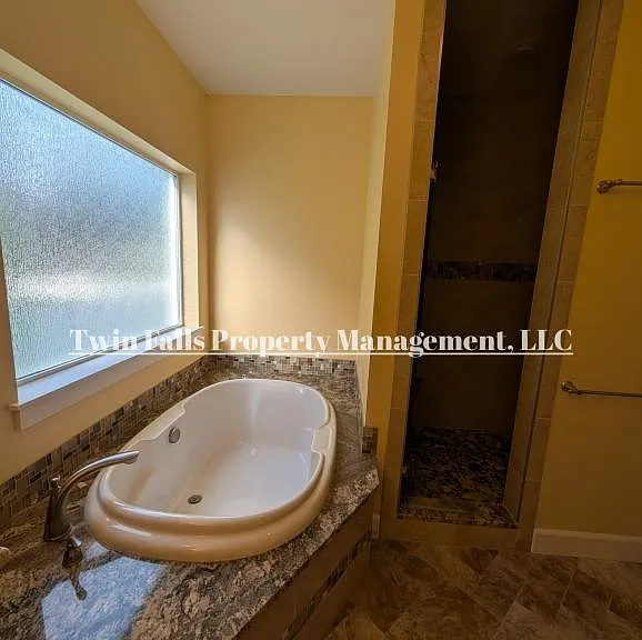 768 Sun Peak Way — Photo 19