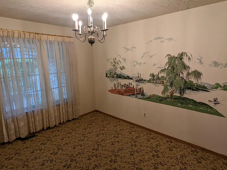 2657 Chateau Dr — Photo 20