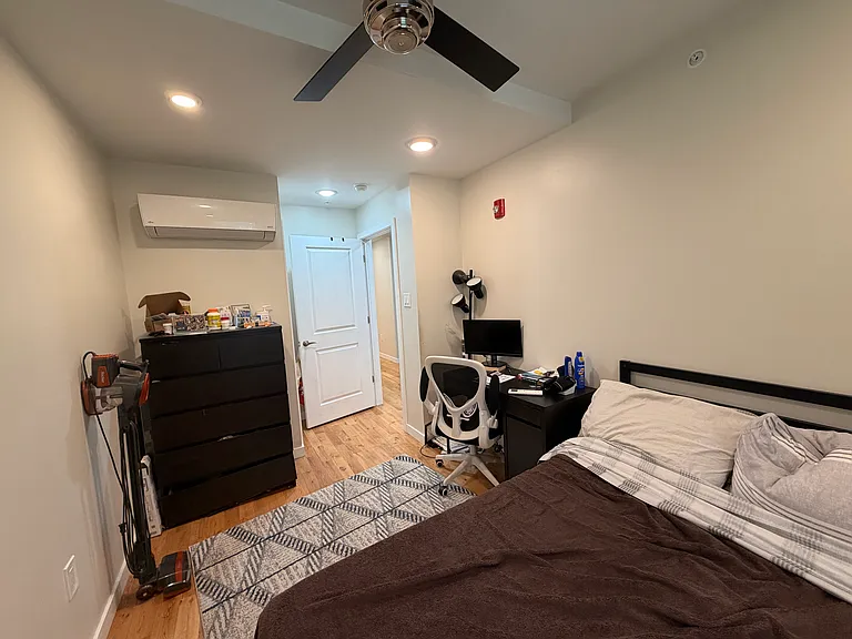 1120 Walnut St #3F — Photo 14