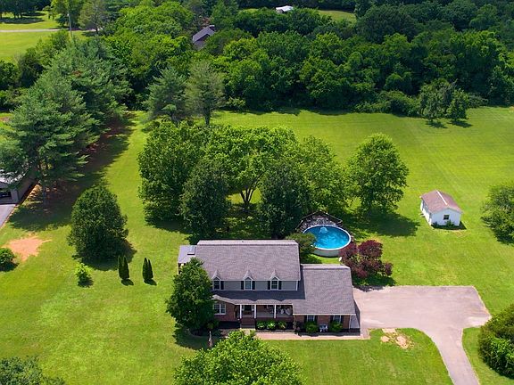 2nd image of 7770 Bridlewood Dr