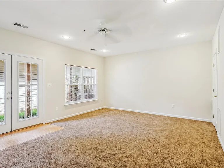 13404 Fountain Club Dr — Photo 3