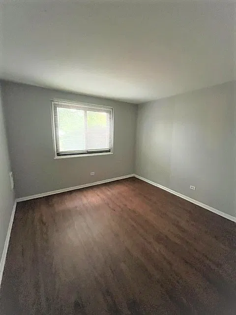 2 bed, 900 sqft, $1,700 — Photo 2