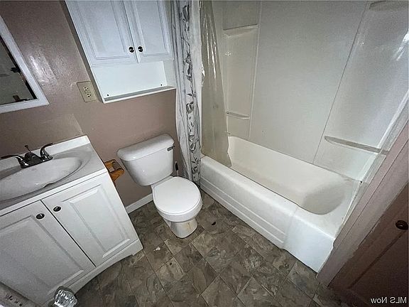 4th image of 3110 Saratoga Ave #2
