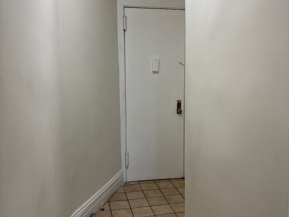 Apt. hallway