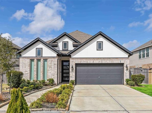 8707 Windsong Trail Dr