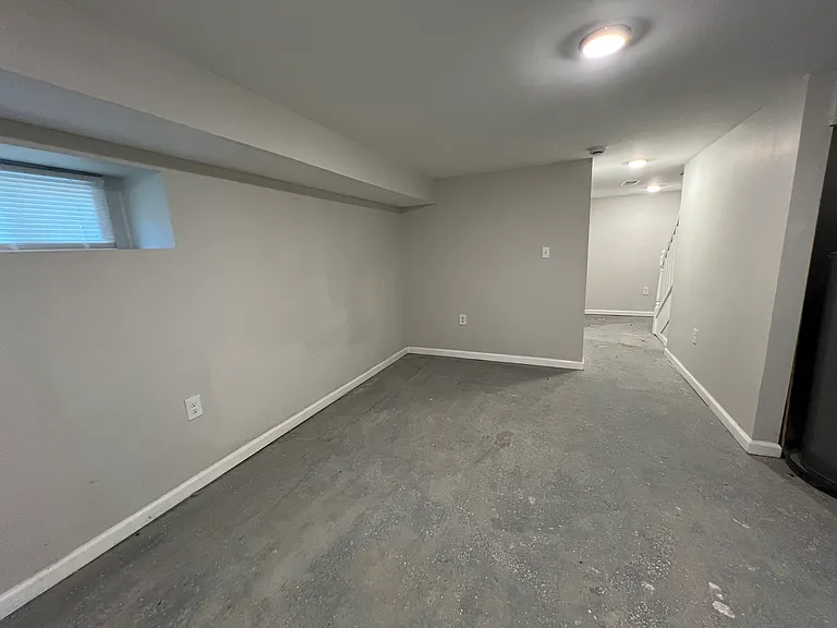 5301 Maple Ave — Photo 13