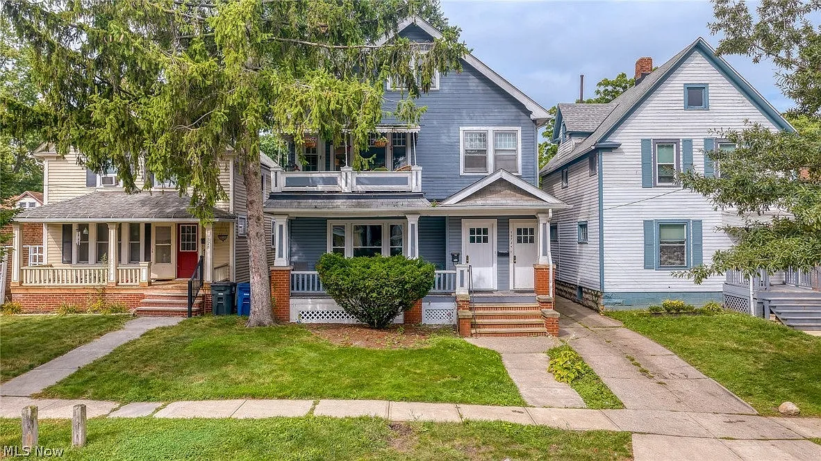 2 bed, $2,200 — Photo 1
