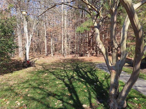 3rd image of 212 Burman Wood Dr