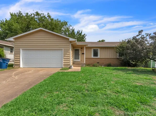 9113 E Marshall Pl, Tulsa, OK 74115
