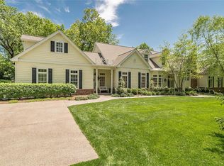 12 Huntleigh Manor Ln, Saint Louis, MO 63131