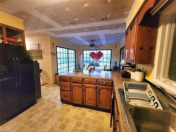 12th image of this home