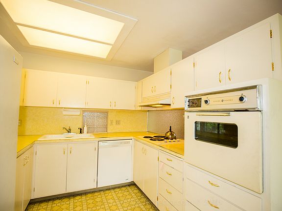 5th image of 2816 NW Elmwood Dr