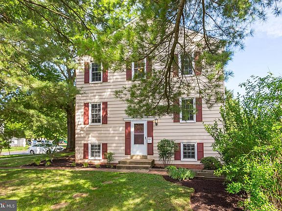 4th image of 9400 Abingdon Ct