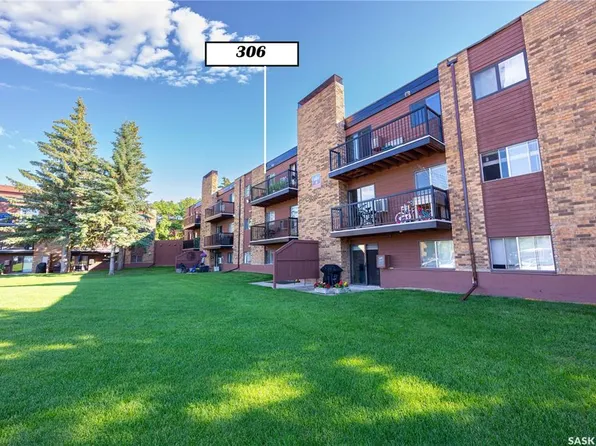 UNIT 306-802A Kingsmere BOULEVARD, Saskatoon, SK S7J 4B7