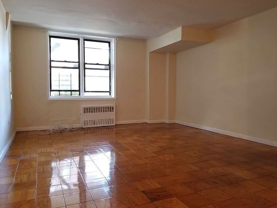 1st image of 221 W 251st St #11