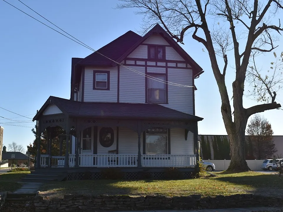 241 S Church St