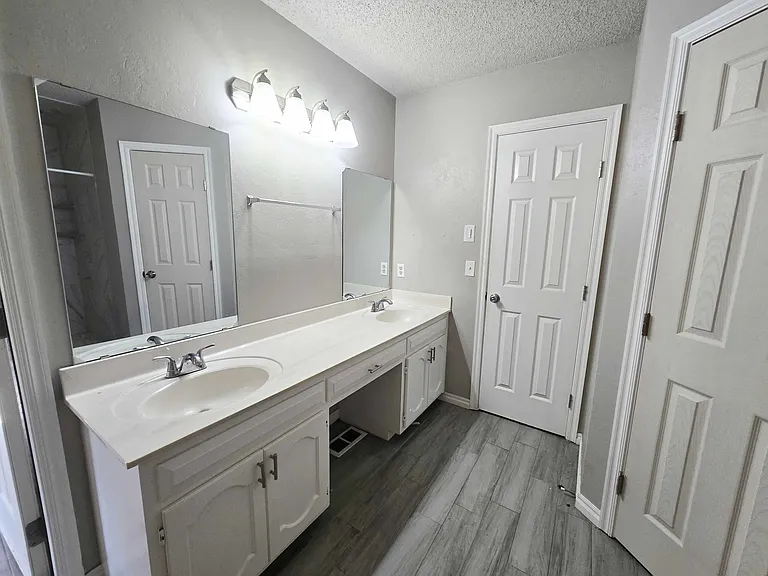 217 Cypress Dr — Photo 15