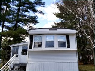 7 Beechwood Rd, Halifax, MA 02338