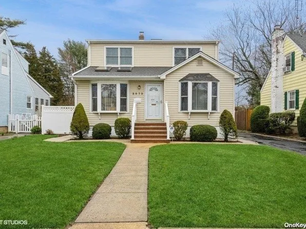 2073 Spruce Street, Wantagh, NY 11793