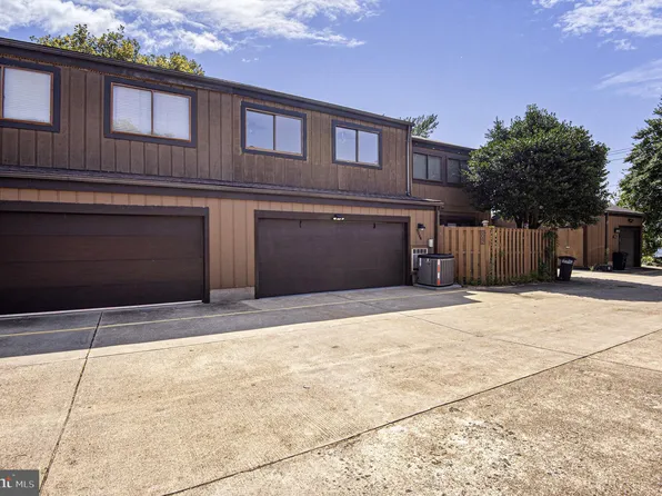 9084 Arlington Blvd, Fairfax, VA 22031