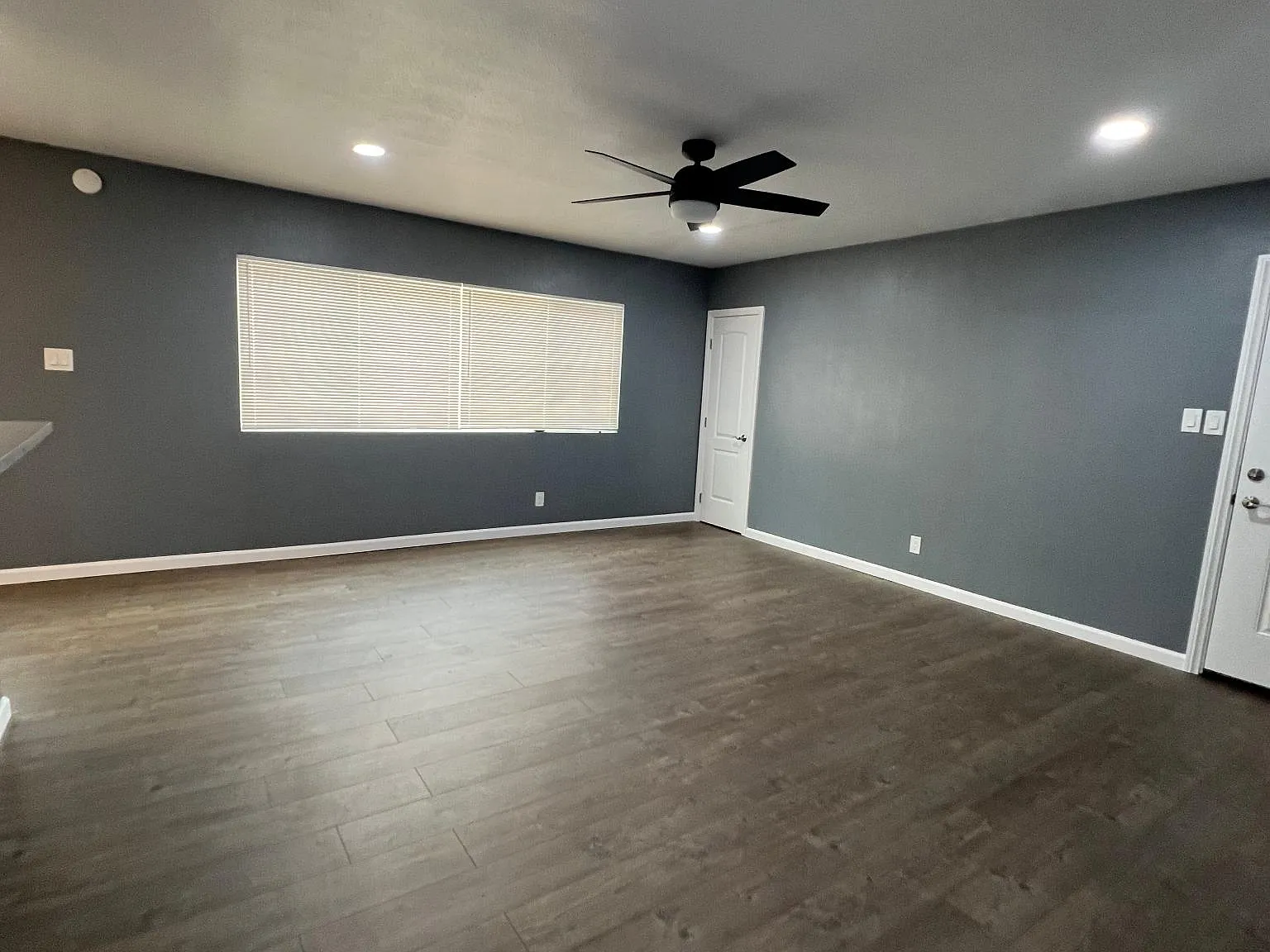 2 bed, 900 sqft, $2,500 — Photo 4