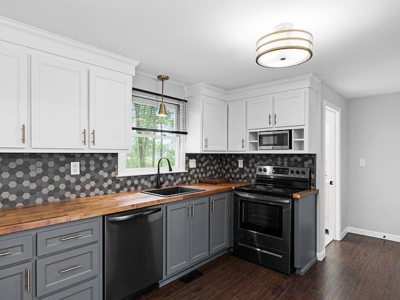 Kitchen, First Floor