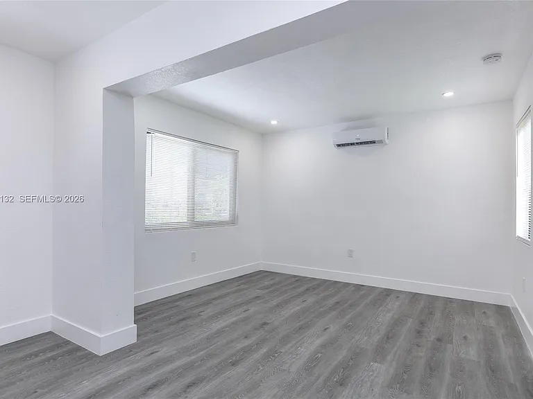 6125 SW 40th Ct #4 — Photo 8