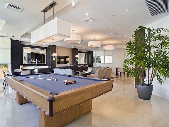 5th image of 1455 Ocean Dr APT 1401