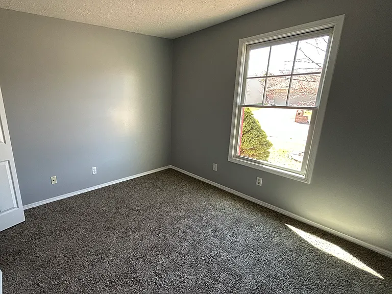 3219 Park Ridge Dr — Photo 4