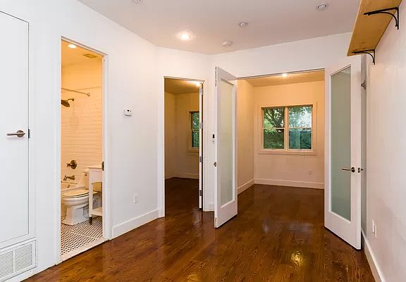5th image of 1074 Bergen St #3B