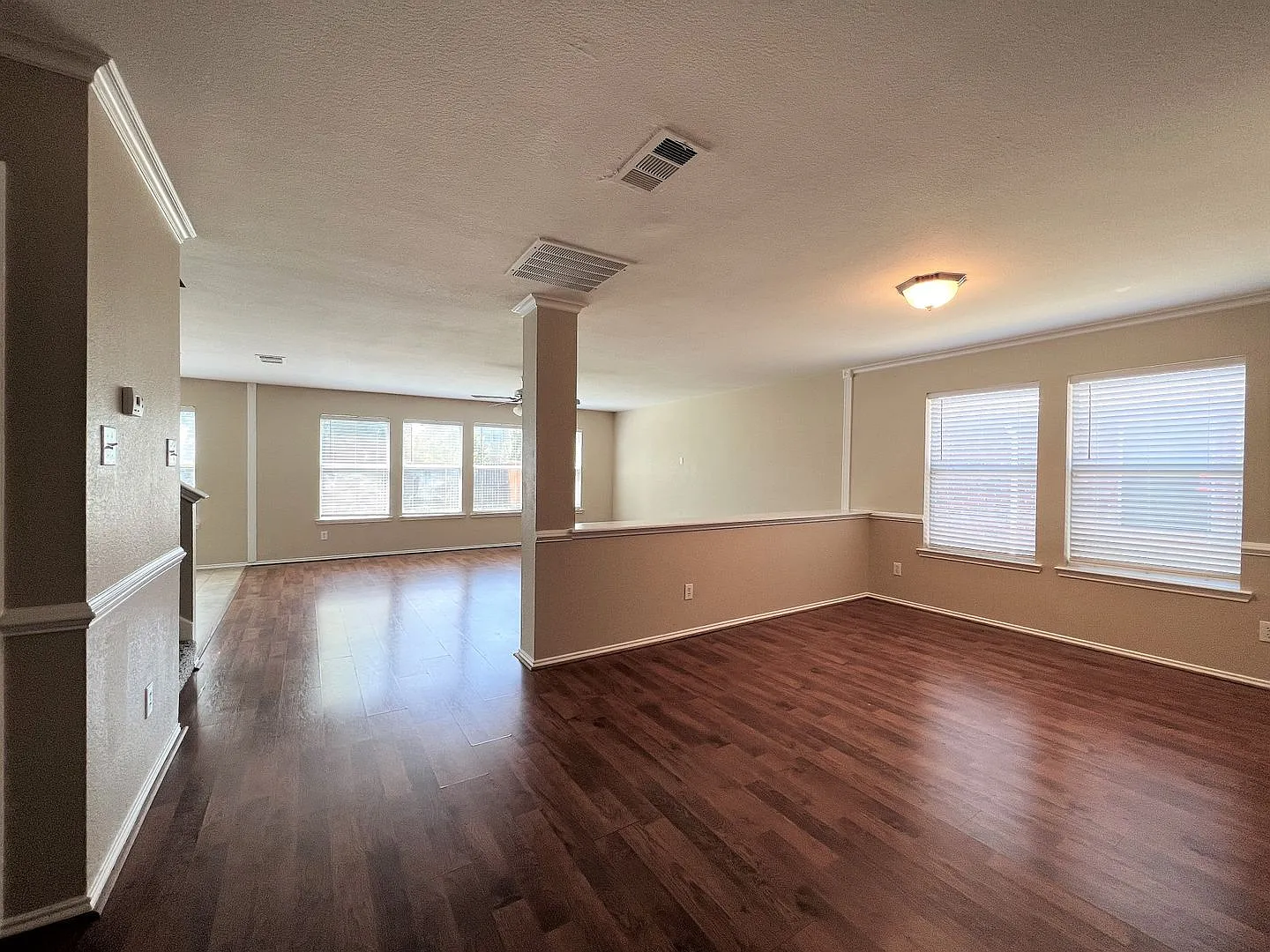Beautiful 4 bedroom — Photo 3
