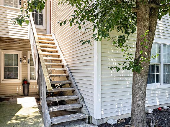 2nd image of 91 Driftwood Ct #91