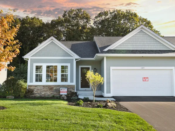 137 Blue Violet Ln NE #108, Comstock Park, MI 49321