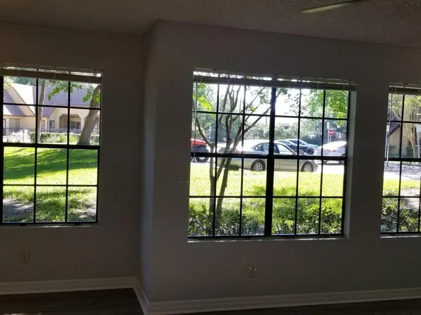 385 Woodside 108 Dr, Altamonte Springs, FL 32701