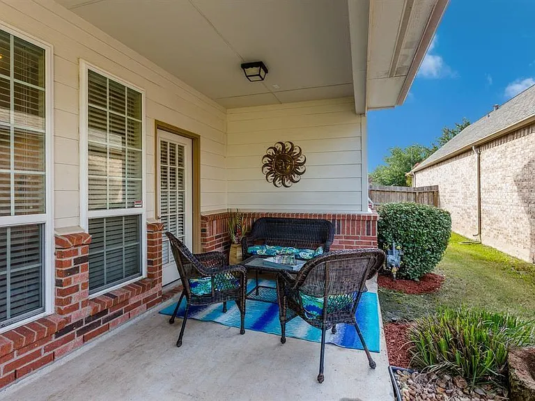 6639 Larocke Trl — Photo 16