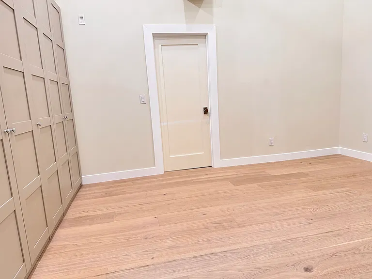 Bedroom 2 - View 2