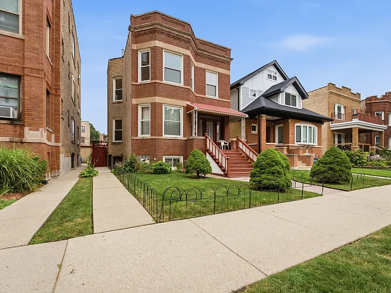 3408 N Springfield Ave #2 — Photo 20