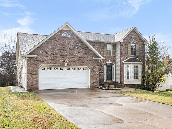 3rd image of 3404 N Henderson Way