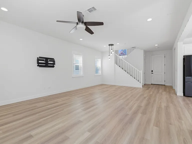 3004 Ellis Town Dr — Photo 8