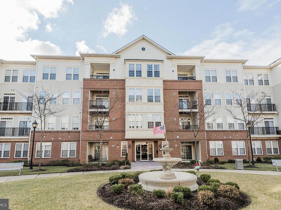 2nd image of 2520 Kensington Gdns Unit 103