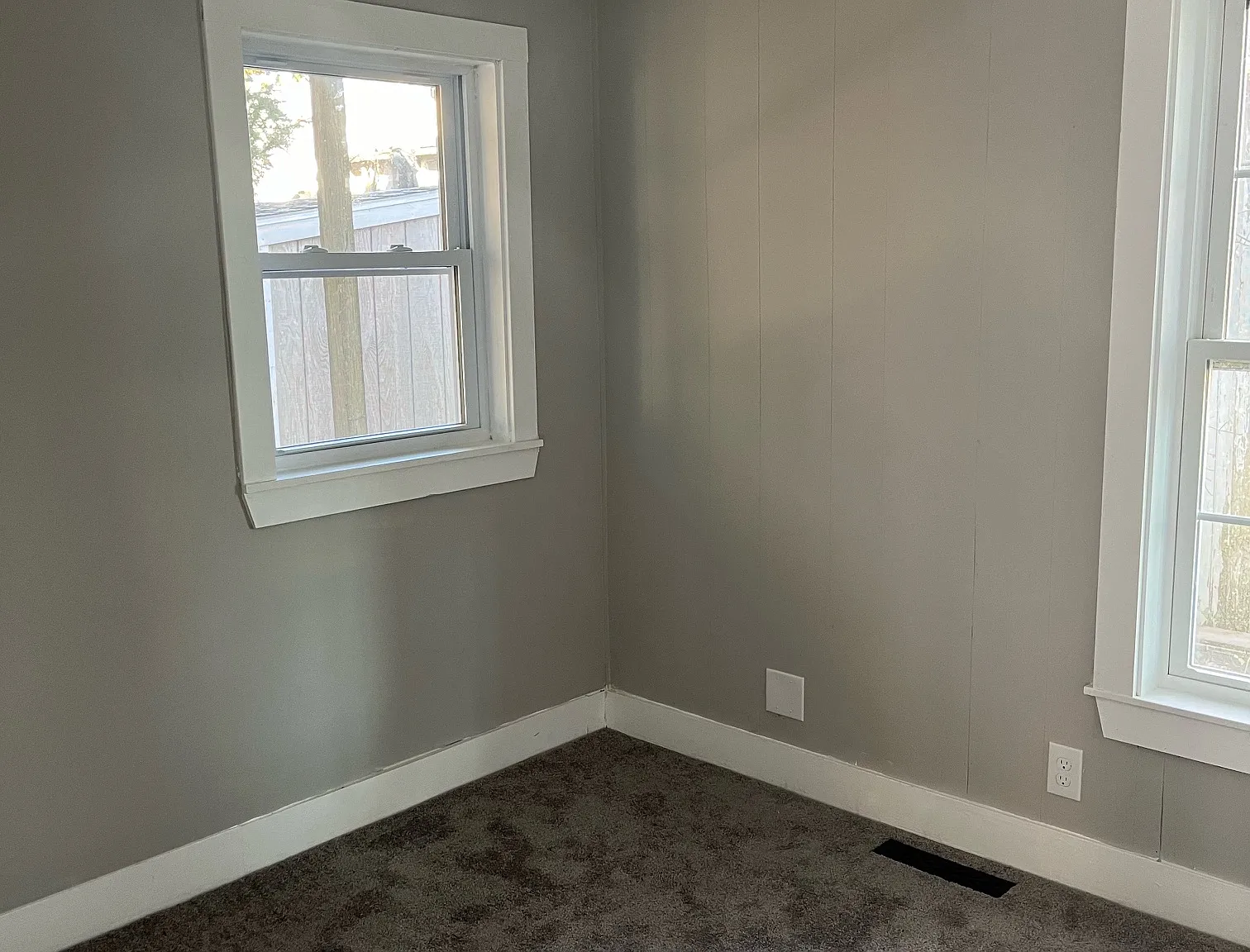 3 bed, 850 sqft, $3,300 — Photo 3