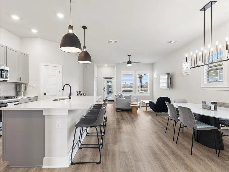 107 Breda Ave — Photo 10