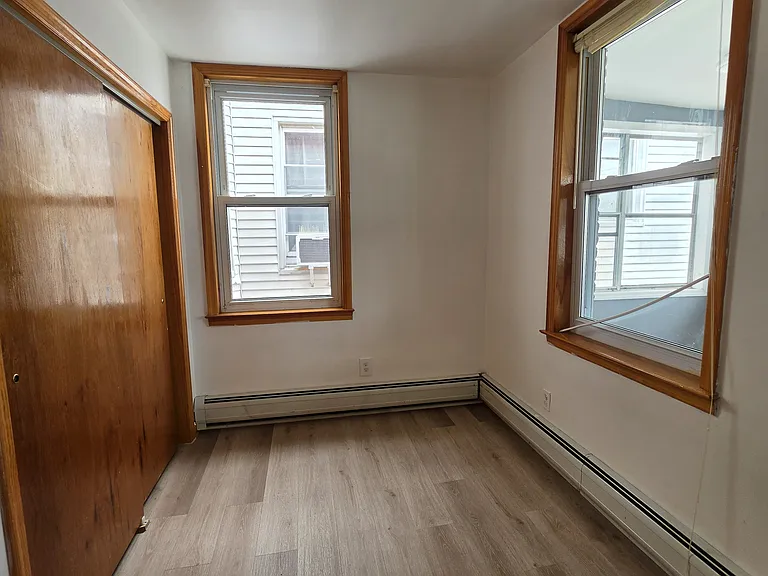48 Lang St #3 — Photo 9