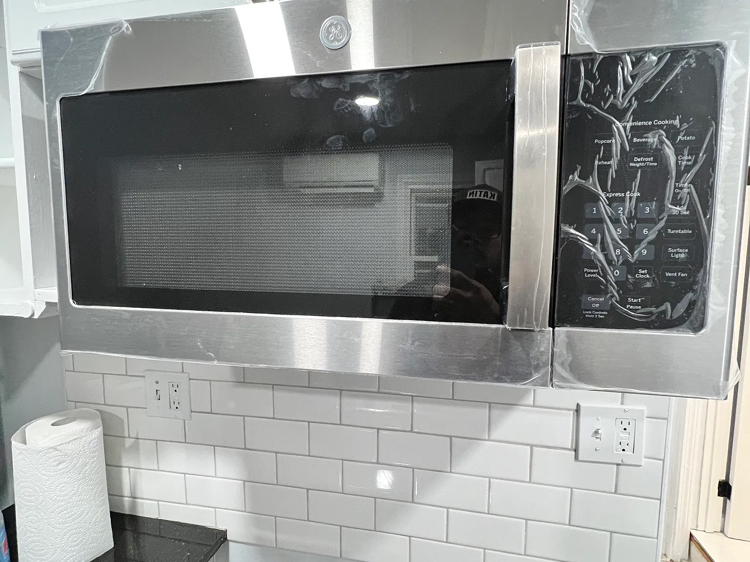 1 bed, 700 sqft, $2,100 — Photo 2