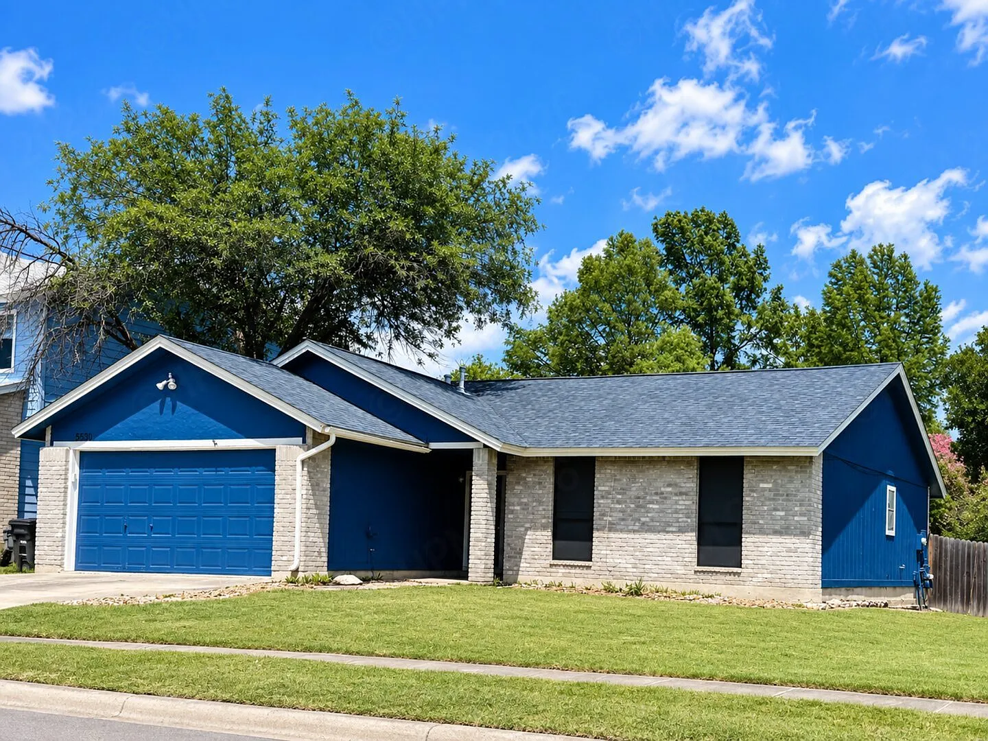 5530 Sunup Dr, San Antonio, TX 78233 | Home for Rent — Photo 2