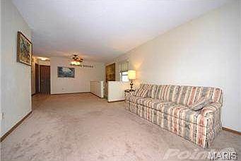 3rd image of 131 Carnegie Ct