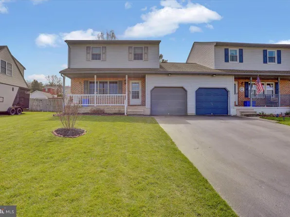 562 Wyatt Dr, Blandon, PA 19510