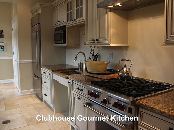 3rd image of 306 Schooner Way #306