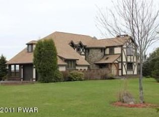 72 Dennis Rd, Honesdale, PA 18431