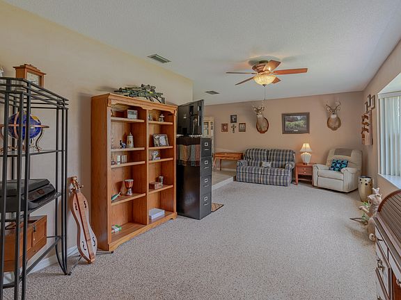 5th image of 839 Pine Forest Trl W